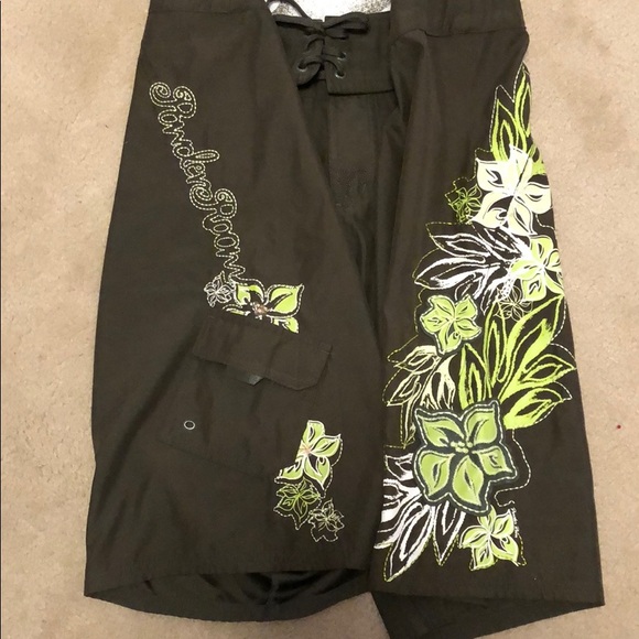 Boardshorts - Picture 2 of 2